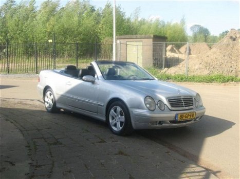 Mercedes-Benz CLK-klasse Cabrio - Clk200 kompr cabrio bj 2001 autom - 1