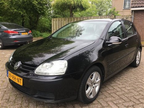 Volkswagen Golf - 1.4 16V FSI Trendline - 1