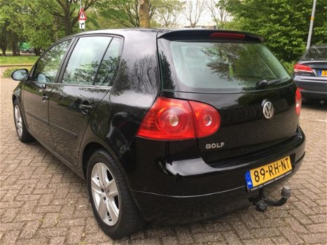 Volkswagen Golf - 1.4 16V FSI Trendline - 1