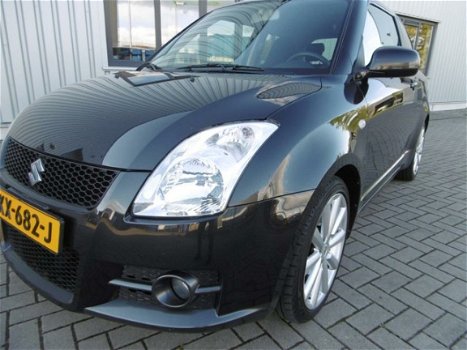 Suzuki Swift - 1.6 Sport 125PK Zwart Airco Navigatie - 1