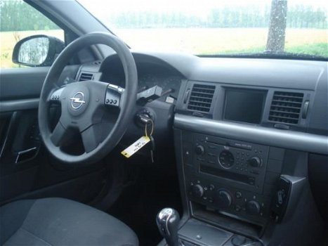 Opel Vectra - 1.8-16V Comfort Navigator Navi, Airco, Cruisecontrol - 1