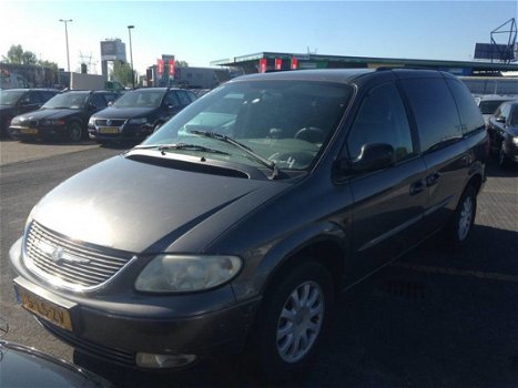 Chrysler Voyager - 3.3 I - 1