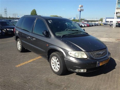 Chrysler Voyager - 3.3 I - 1