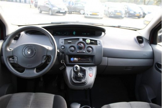 Renault Grand Scénic - 2.0-16V AUTHENTIQUE COMFORT airco, radio cd speler, cruise control - 1