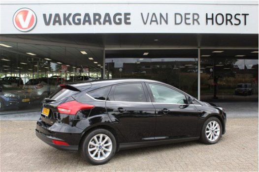 Ford Focus - 1.0 TITANIUM, Navi, Cruise & climate control Navigatie, Cruise control, climate control - 1