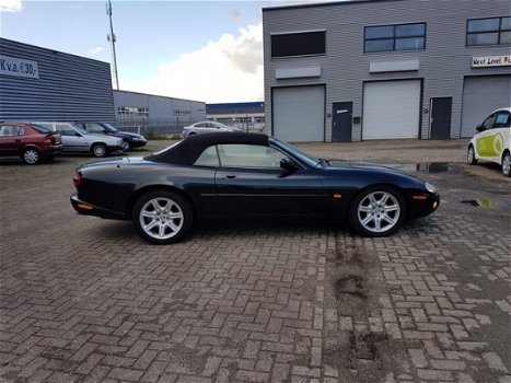 Jaguar XK8 - 4.0 V8 CONVERTIBLE Zeer nette en goed rijdende youngtimer - 1