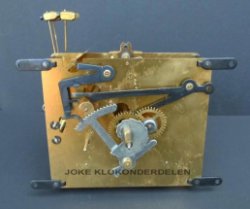 === Ketting uurwerk = A.M.S. = gebruikt === 47045