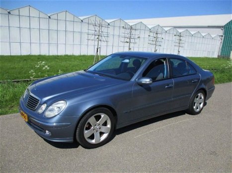 Mercedes-Benz E-klasse - 200 K. Avantgarde Automaat - 1