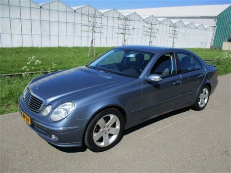 Mercedes-Benz E-klasse - 200 K. Avantgarde Automaat - 1