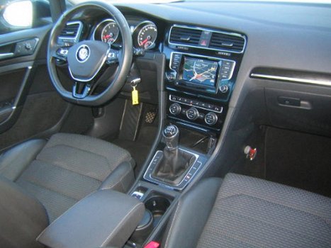 Volkswagen Golf Variant - TSI 105pk Highline Navigatie rijklaar - 1