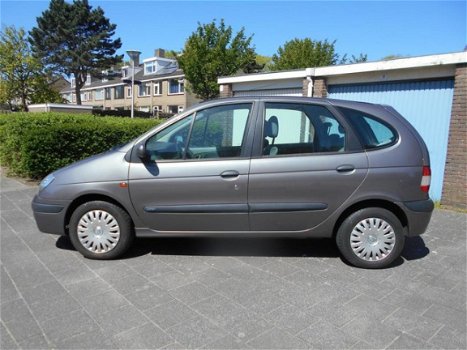 Renault Scénic - 1.6-16V Air AUTOMAAT 115 D.KM - 1