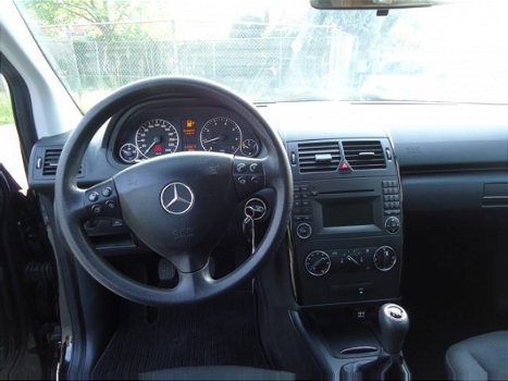 Mercedes-Benz A-klasse - 160 BLUE EFFICIENCY BUSINESS CLASS / 1e EIGENAAR / DEALER ONDERHOUDEN / 117 - 1