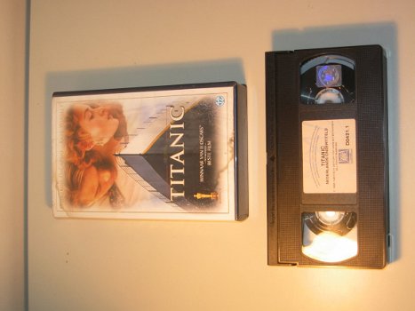 VHS Titanic - Leonardo DiCaprio & Kate Winslet - 1