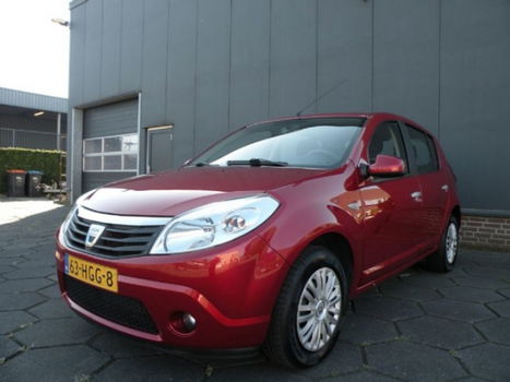 Dacia Sandero - 1.6 Lauréate - 1