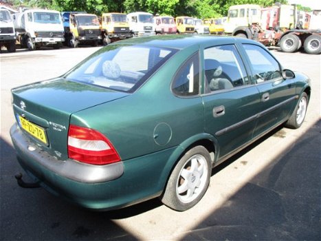 Opel Vectra - , 1.8 , 16V Sedan - 1