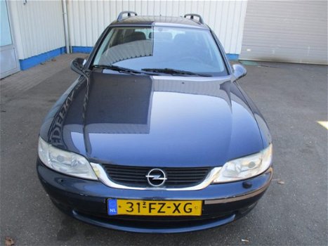 Opel Vectra - 1.6 caravan - 1