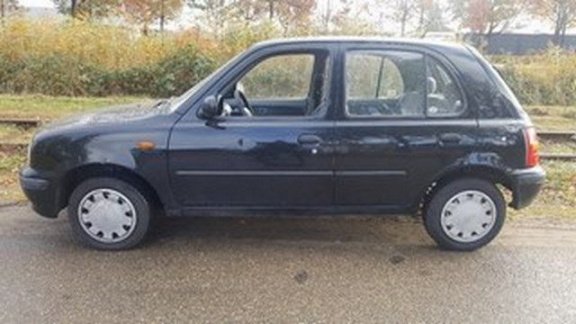 Nissan Micra - 1.0 Luxury 4doors Airco - 1