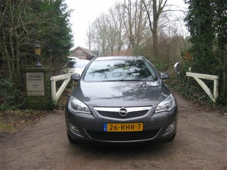 Opel Astra Sports Tourer - 1.4 Edition ,Wagon, Airco, cruise, blue-tooth. - 1