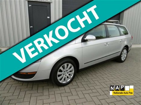 Volkswagen Passat Variant - 2.0 FSI Trendline Airco Navigatie - 1