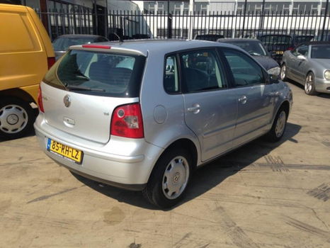 Volkswagen Polo - 1.4 16V 75pk - 1