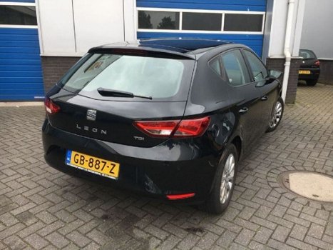 Seat Leon - 1.6 TDI Style NAVI/LMV/Stoelverw - 1