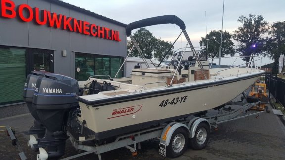 Boston Whaler 25ft Outrage Classic - 2