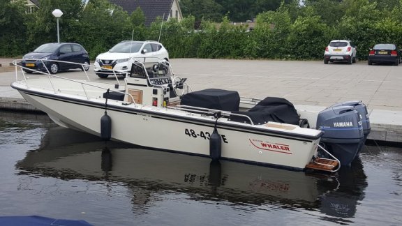 Boston Whaler 25ft Outrage Classic - 6