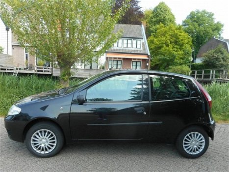 Fiat Punto - 1.2 Classic Airco 166.000km NAP 2e eig bj 2007 APK mei 2020 - 1