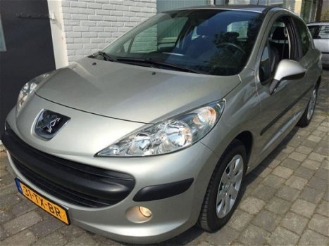 Peugeot 207 - 1.4-16V Color-line - 1