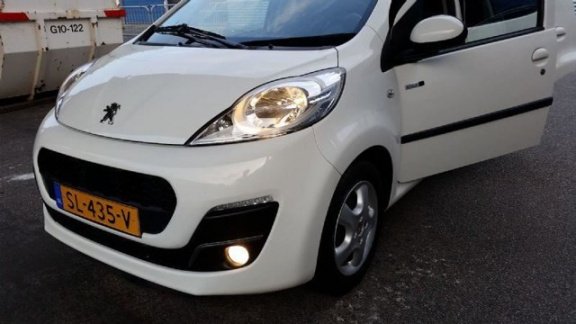 Peugeot 107 - Airco/2J Apk/Garantie/Eind 2014/FULL OPTION - 1