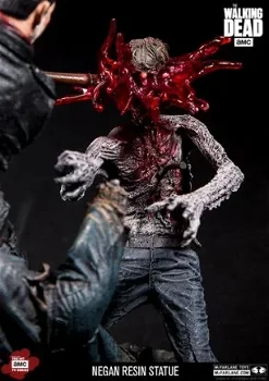 The Walking Dead Statue Negan McFarlane Collectors Exclusive - 4