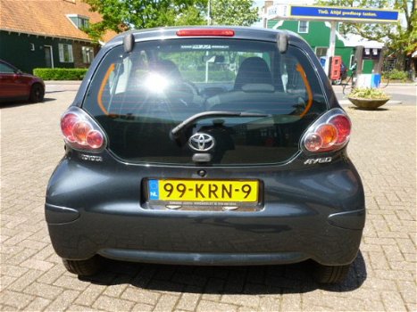 Toyota Aygo - 1.0-12V COMFORT - 1