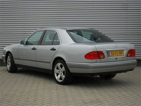 Mercedes-Benz E-klasse - 240E.AIRCO.XENON.YOUNGTIMER - 1