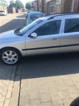 Volvo V70 - 2.4 D5 Geartronic Black Sapphire Edition II - 1