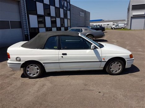 Ford Escort Cabrio - 1.6 XR3 INJ. Schuurvondst Leuke auto voor de liefhebber - 1