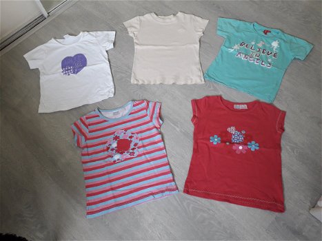 5 mooie shirtjes mt 104/110 - 1