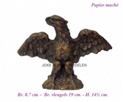Adelaar = Papier maché = gesigneerd = 36668