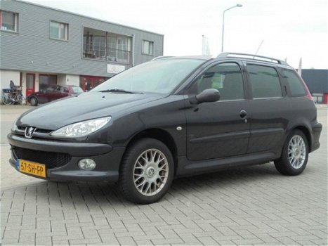 Peugeot 206 - 1.4hdi air-line airco export - 1