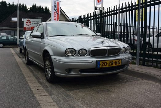 Jaguar X-type - 2.0 D - 1