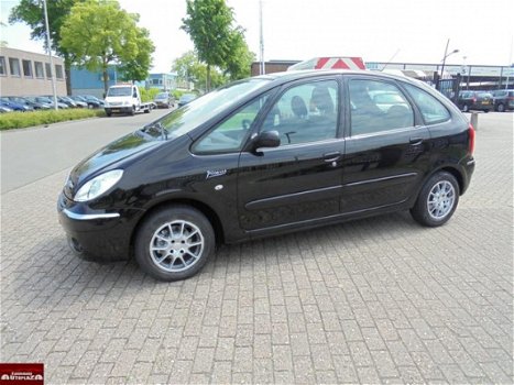 Citroën Xsara - 1.8i-16V Attraction - 1