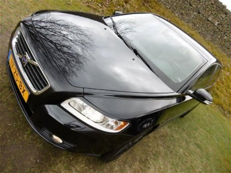 Volvo V50 - 2.0 MOMENTUM/LEDER/BLACK-EDITION - 1