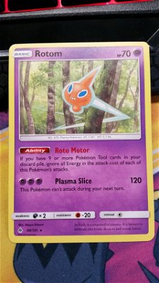 Rotom  40/131 Rare  S & M Forbidden Light