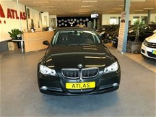 BMW 3-serie - 318i high executive