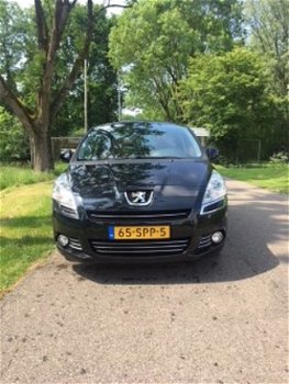 Peugeot 5008 - ST 1.6 HDi 5P - 1