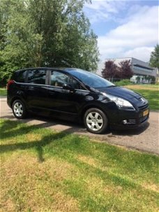 Peugeot 5008 - ST 1.6 HDi 5P