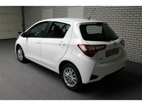 Toyota Yaris - 1.0 VVT-i City 5-Drs - 1