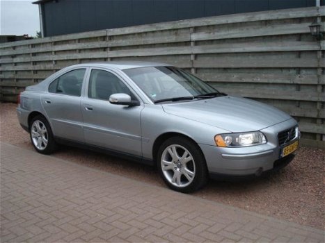 Volvo S60 - 2.4 D Drivers Edition 163 Pk Geartronic Aut - 1