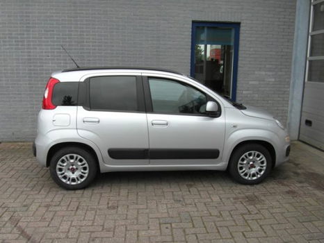 Fiat Panda - 0.9 TWINAIR LOUNGE Turbo Inclusief Afleveringskosten - 1