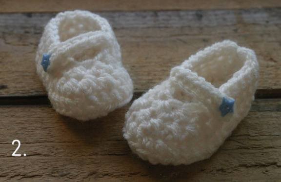 Lieve gehaakte babyslofjes (handmade) - Afbeelding 3
