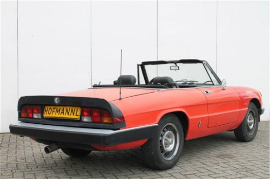 Alfa Romeo Spider - 2.0 - 1